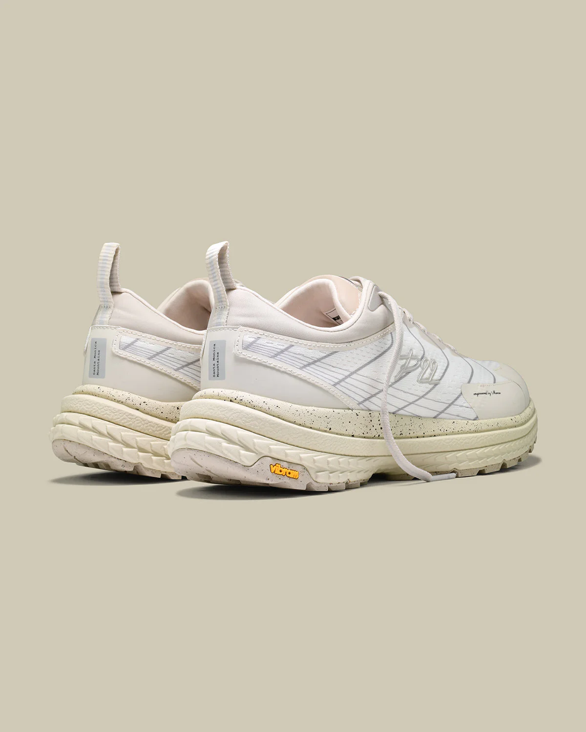 P22 Trail Running | Off White - Image 4